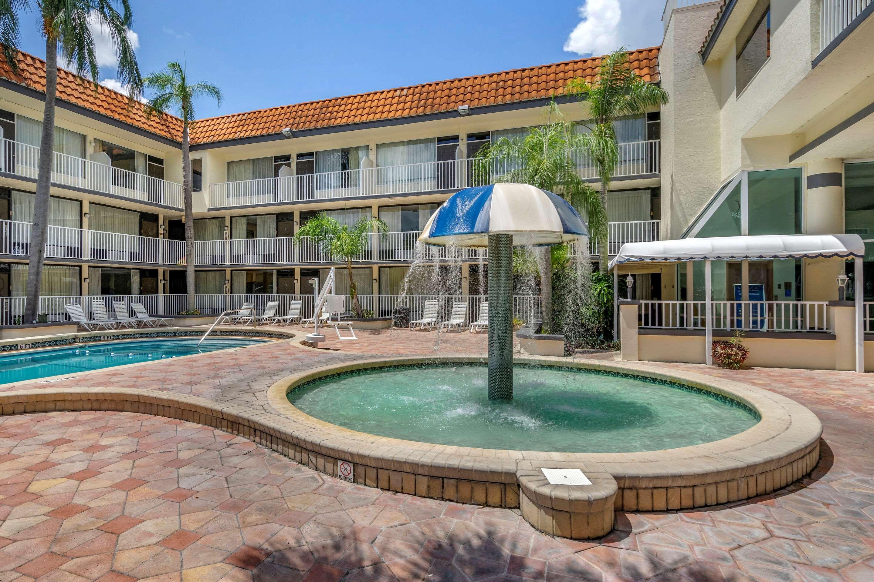 Rodeway Inn Central Clearwater Beach Exterior foto